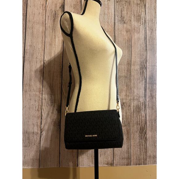 Michael Kors Medium Logo Convertible Crossbody Bag - Picture 2 of 10